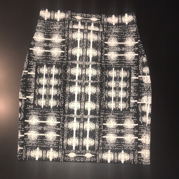 BCBGMAXAZRIA Bodycon skirt - Picture 1 of 4